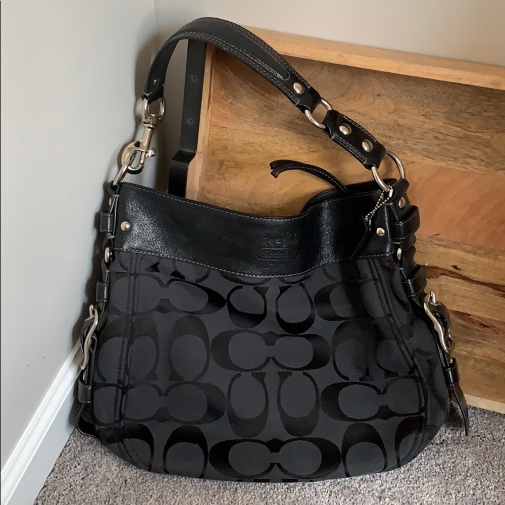 ❤️ SOLD ❤️ Coach purse